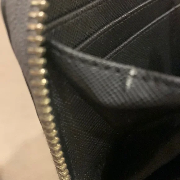 🌹VINTAGE Rebecca Minkoff • Beautiful Gray Quilted Leather Large Zip Wallet - Picture 14 of 16